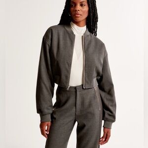 Abercrombie & Fitch Cropped Reversible Gray Bomber Jacket Suiting Fabric Satin